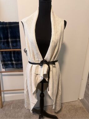 NWT Cream Sleeveless Open Front Drape Cardigan